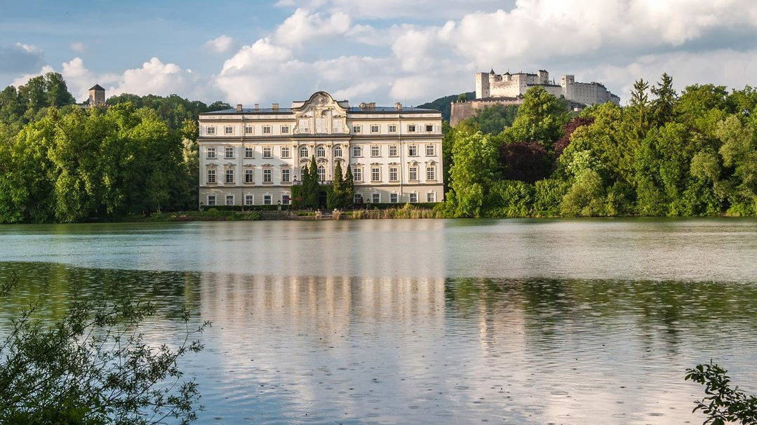 Sound of Music och von Trapp i Schloss Leopoldskron med Salzburgs fästning - Upptäck Salzburg och Österrike med Austria Travel