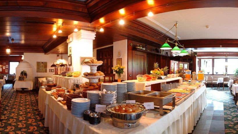 Skidsemester i Bad Hofgastein med Austria Travel - Hotel Alpina - Frukost