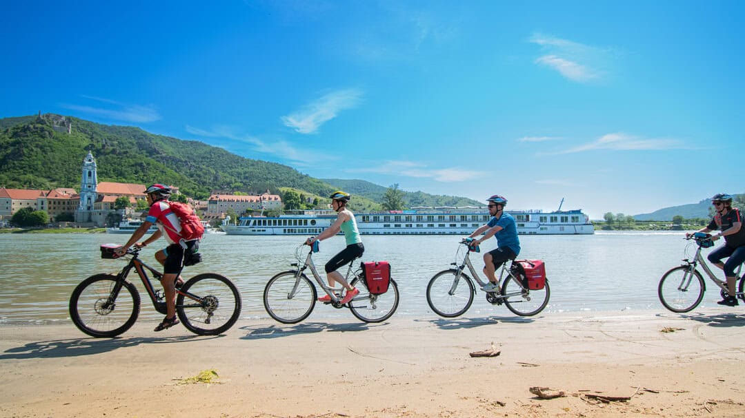 Båtcykling på Donau Passau-Wien
