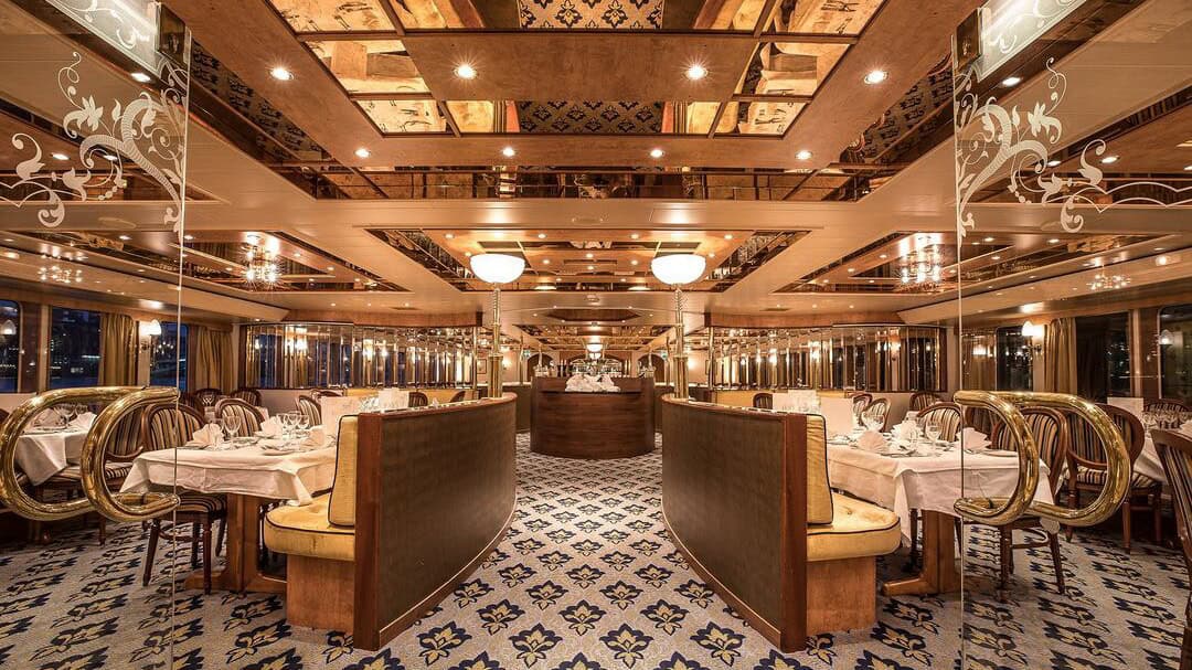 Swiss Crown - Restaurang