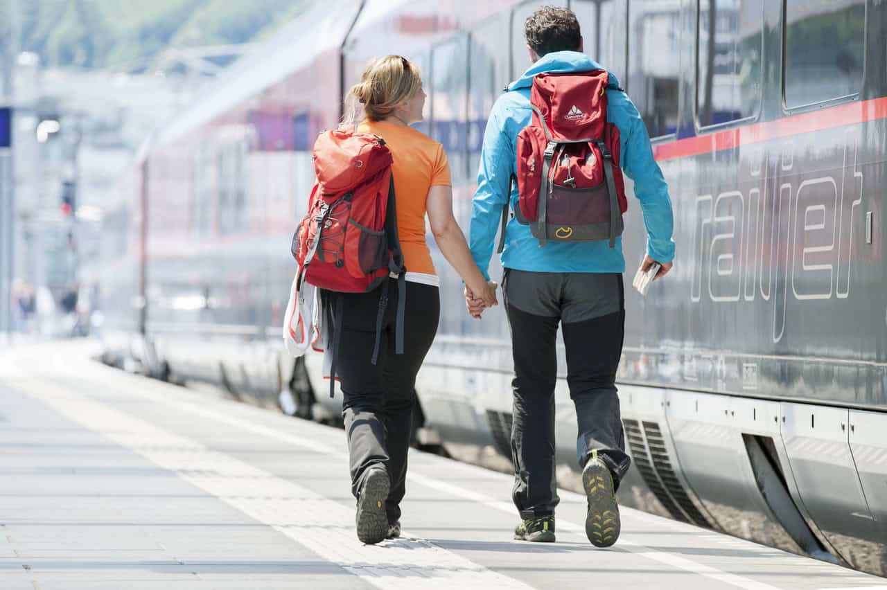 tåg bussar kollektivtrafik i Österrike